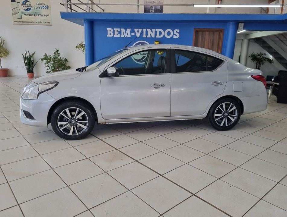Nissan VERSA SL 1.6 16V FlexStart 4p Mec.