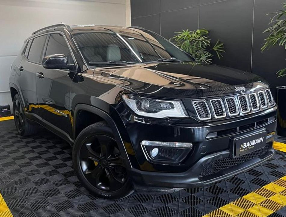 JEEP 2.0 16V FLEX LONGITUDE AUTOMÁTICO