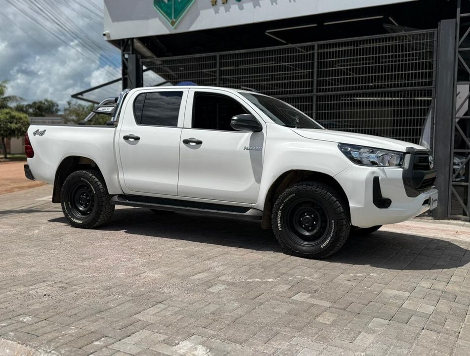 Toyota Hilux CD 4x4 2.8 Diesel Mec.