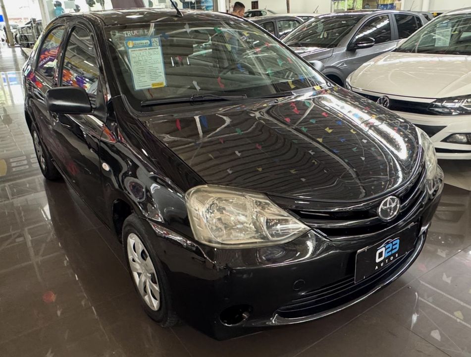 Toyota ETIOS X Sedan 1.5 Flex 16V 4p Mec.
