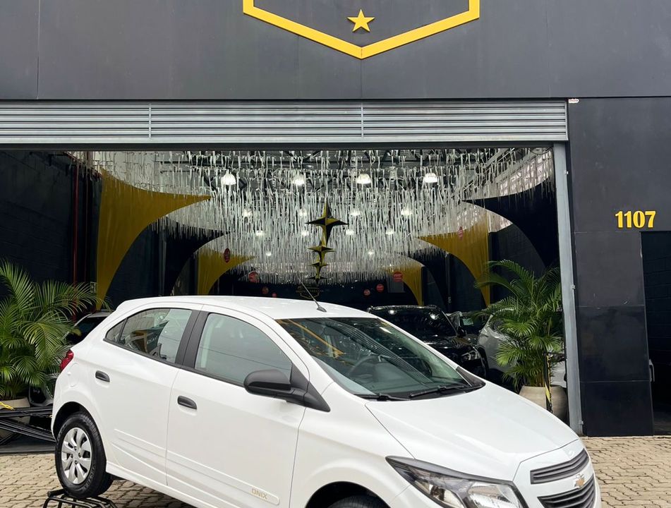 Chevrolet ONIX HATCH Joy 1.0 8V Flex 5p Mec.