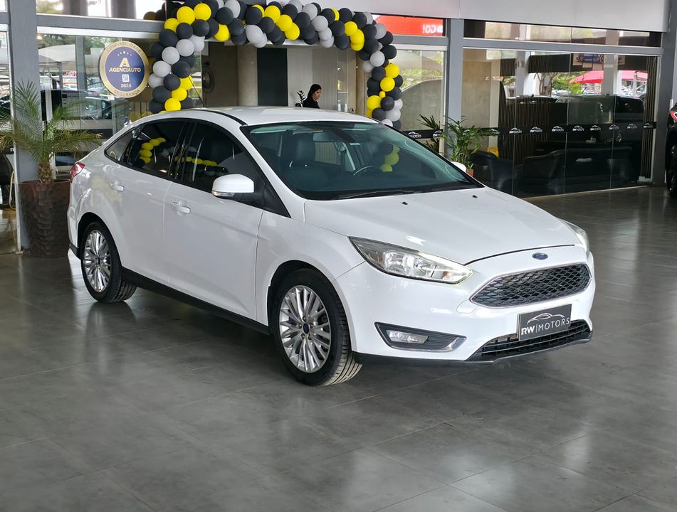 Ford Focus 2.0 16V/SE/SE Plus Flex 5p Aut.