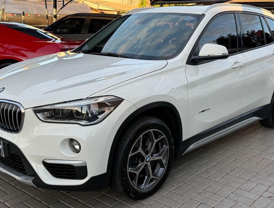 BMW X1 SDRIVE 20i X-Line 2.0 TB Active Flex