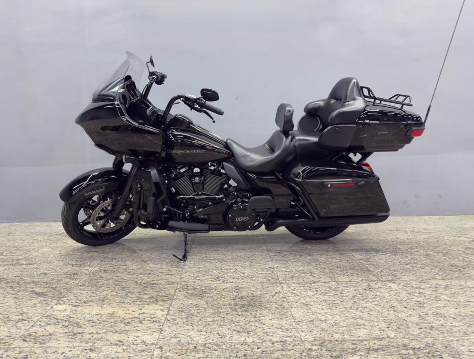 Harley ROAD GLIDE LIMITED FLTRK