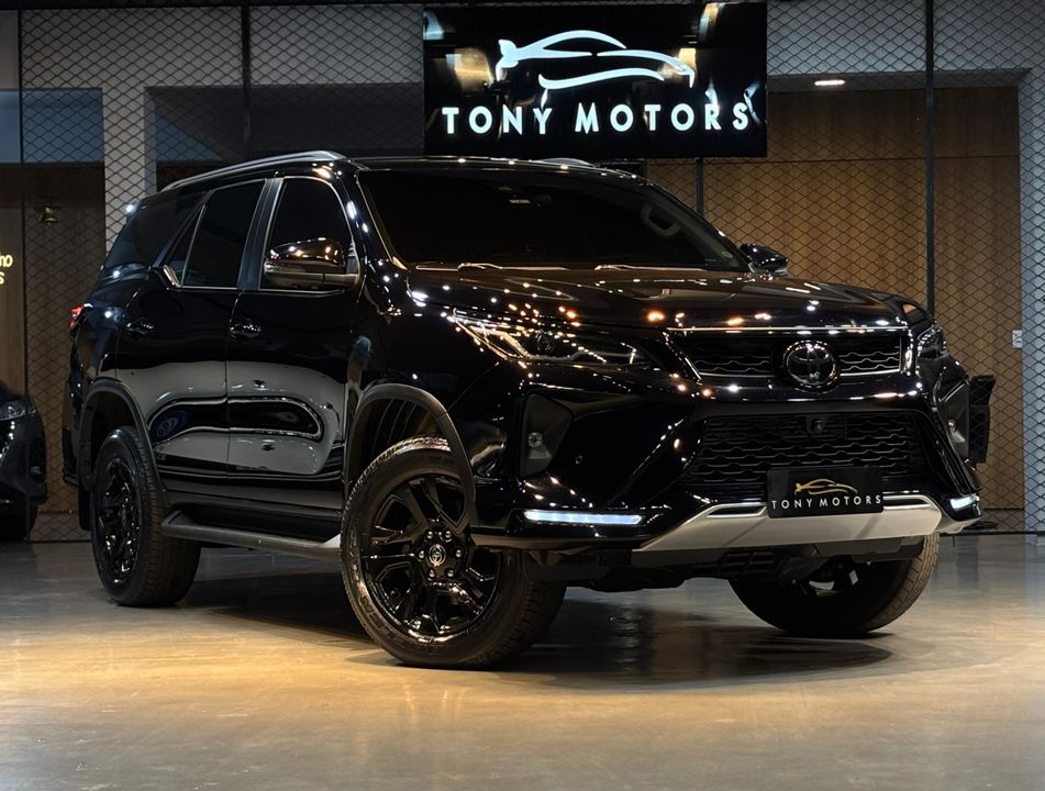 Toyota Hilux SW4 SRX Plat. 4x4 2.8 TB Die. Aut.