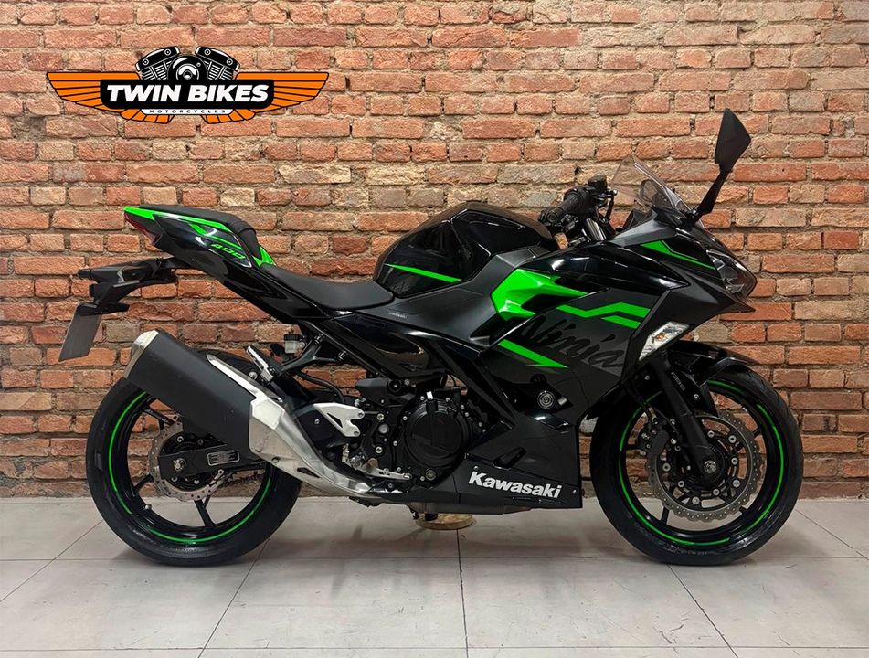 KAWASAKI NINJA 400