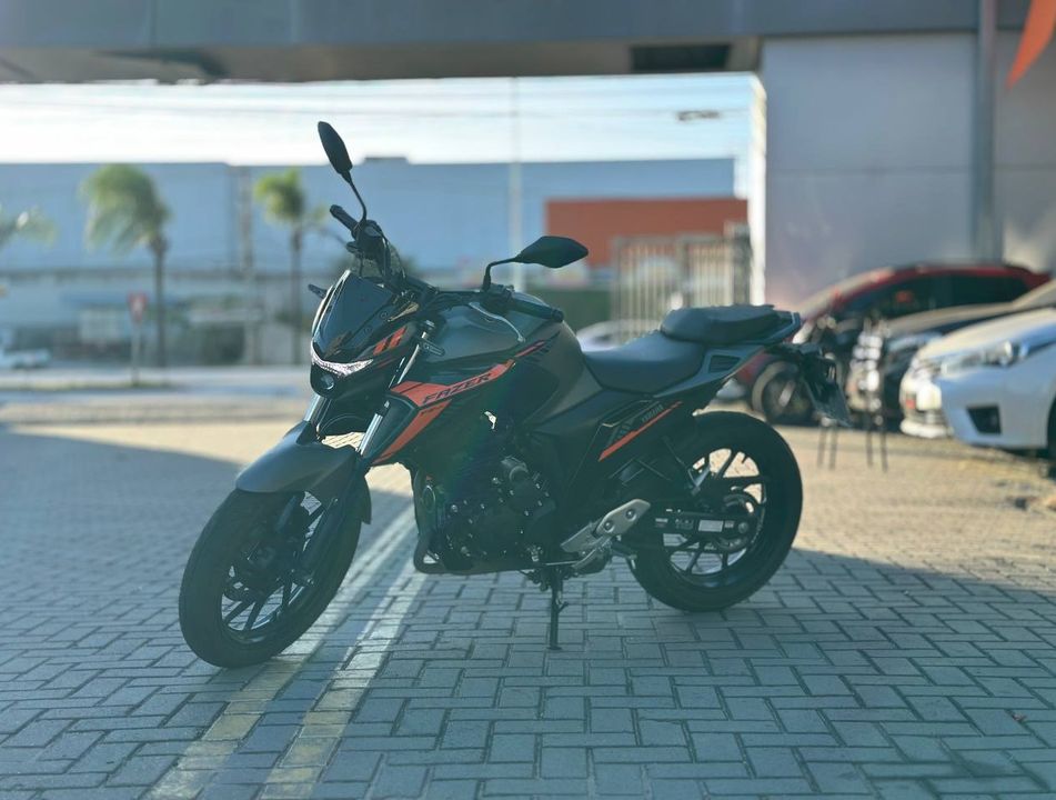 YAMAHA FZ25 250 FAZER CONNECTED