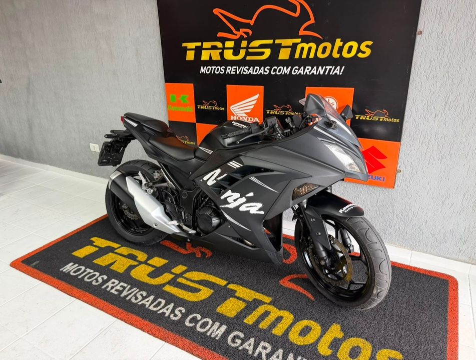 KAWASAKI NINJA 300