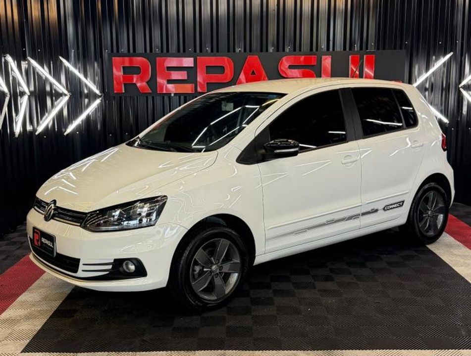 VolksWagen Fox Connect 1.6 Flex 8V 5p