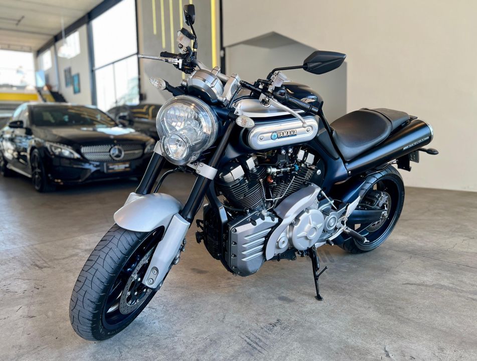 YAMAHA MT-01 1.670cc