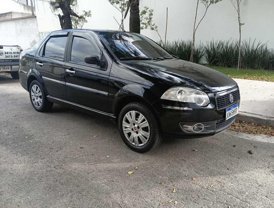 Fiat Siena HLX 1.8 mpi Flex 8V 4p