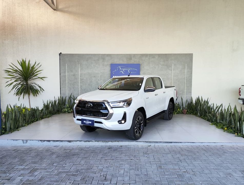 Toyota Hilux CD SRX 4x4 2.8 TDI 16V Diesel Aut.