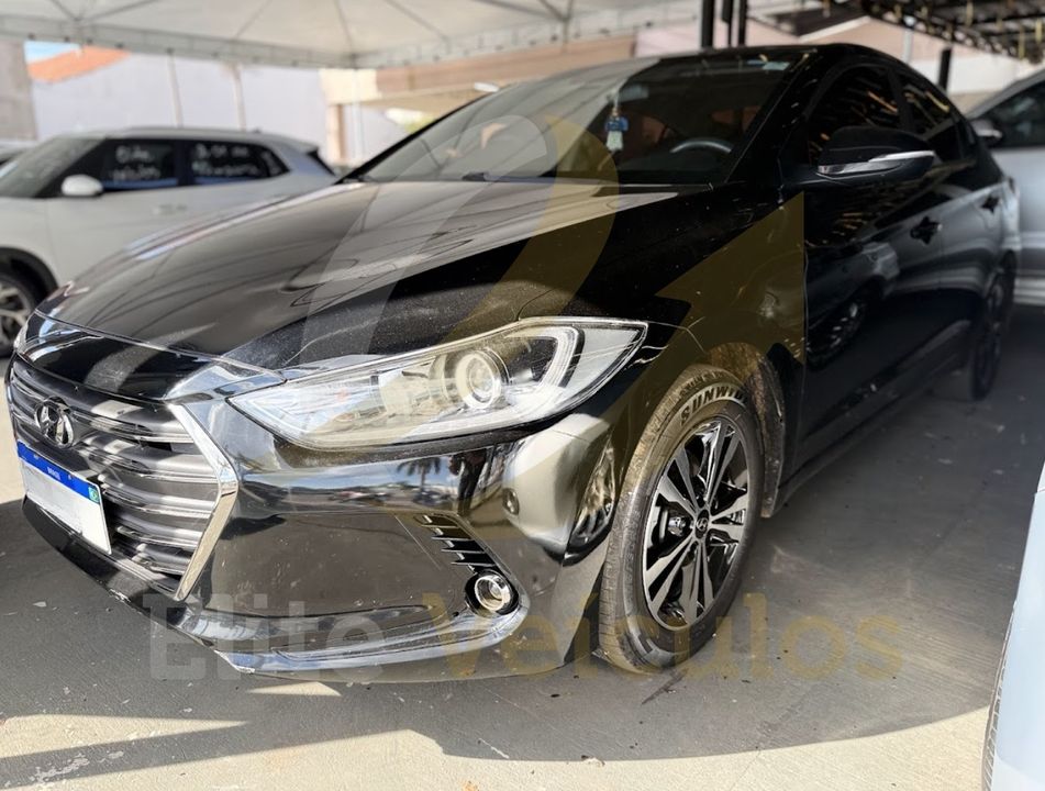 Hyundai Elantra 2.0 16V Flex Aut.