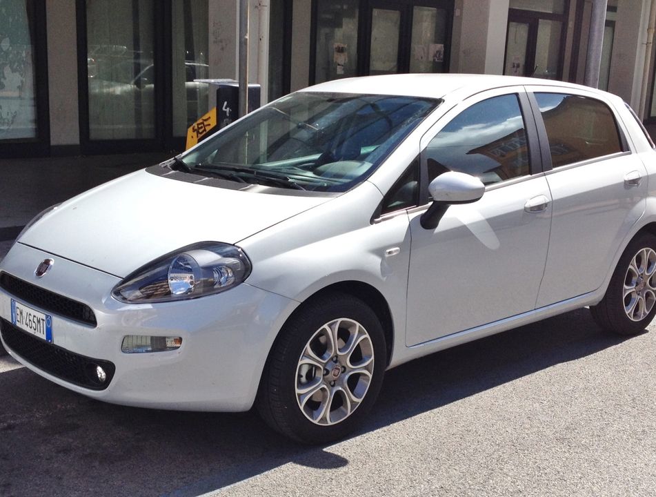 Fiat Punto  ELX 1.4 Fire Flex 8V 5p