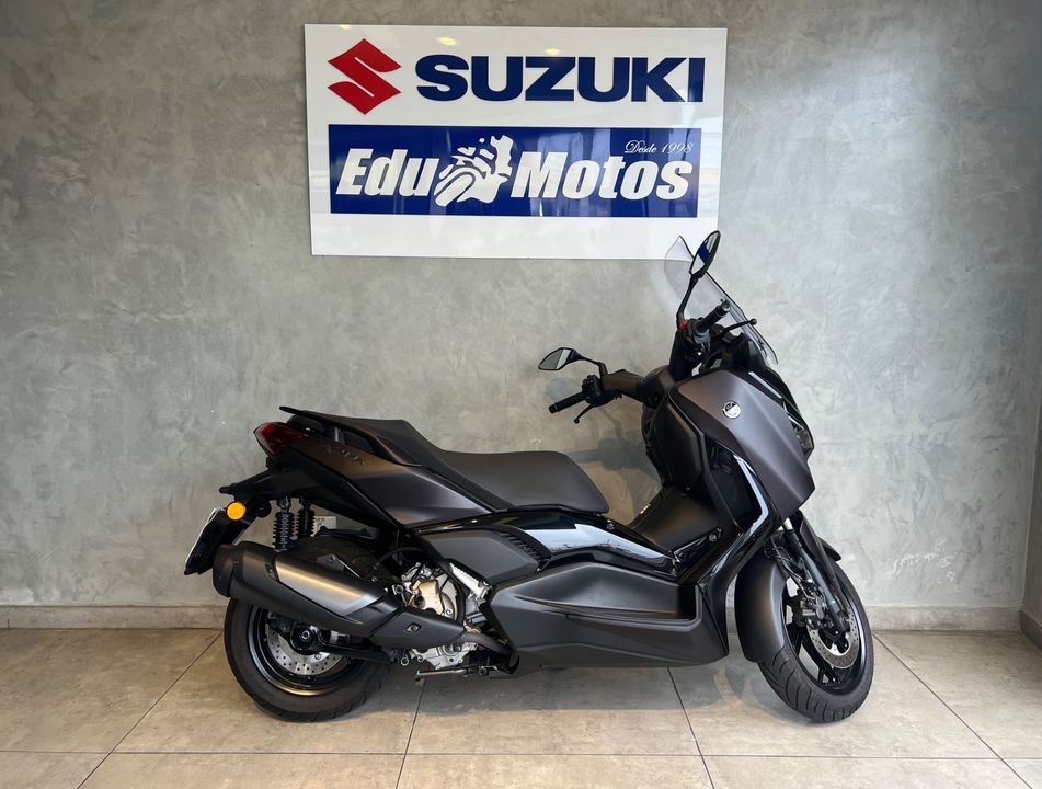YAMAHA XMAX 300 CONNECTED 
