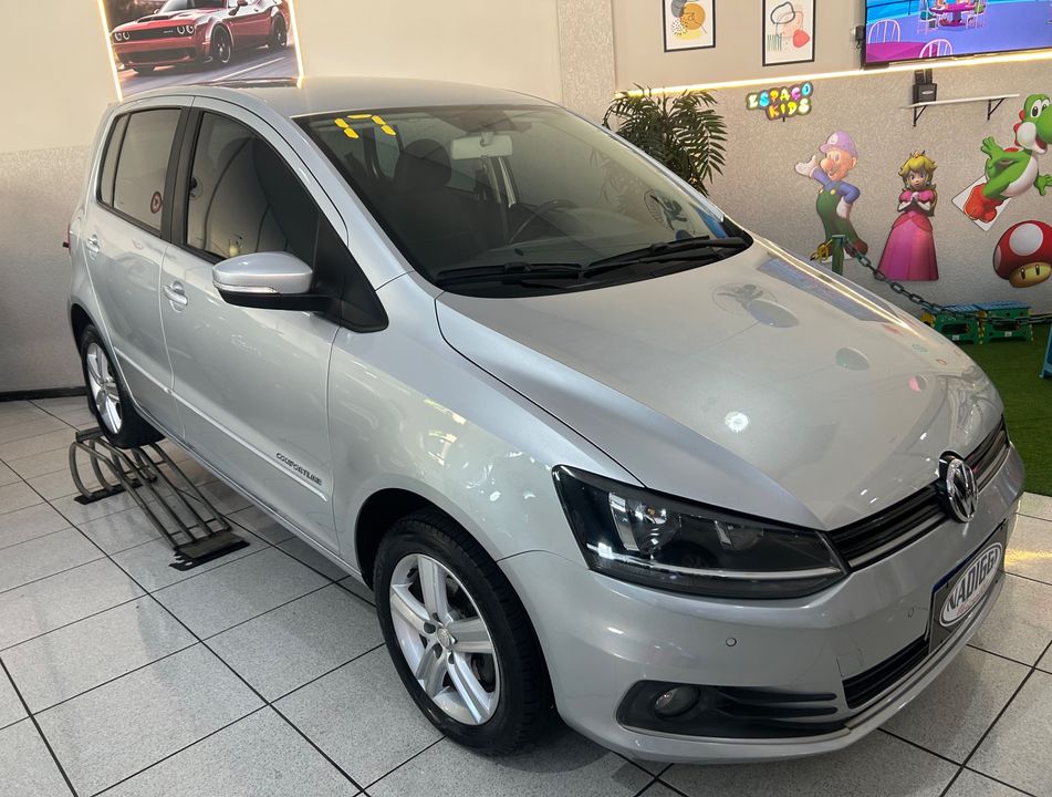 VolksWagen Fox Comfortline 1.6 Flex 8V 5p