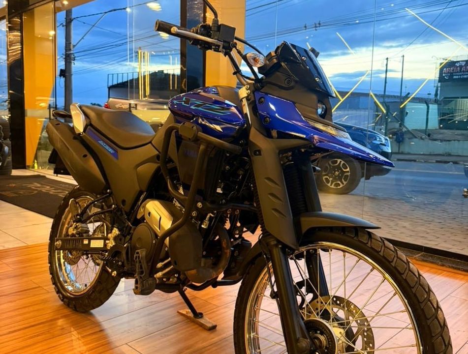 YAMAHA XTZ 250 LANDER 249cc/LANDER BLUEFLEX/ABS