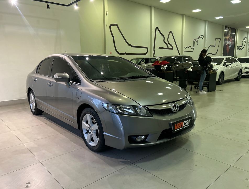 Honda Civic Sedan LXS 1.8/1.8 Flex 16V Aut. 4p