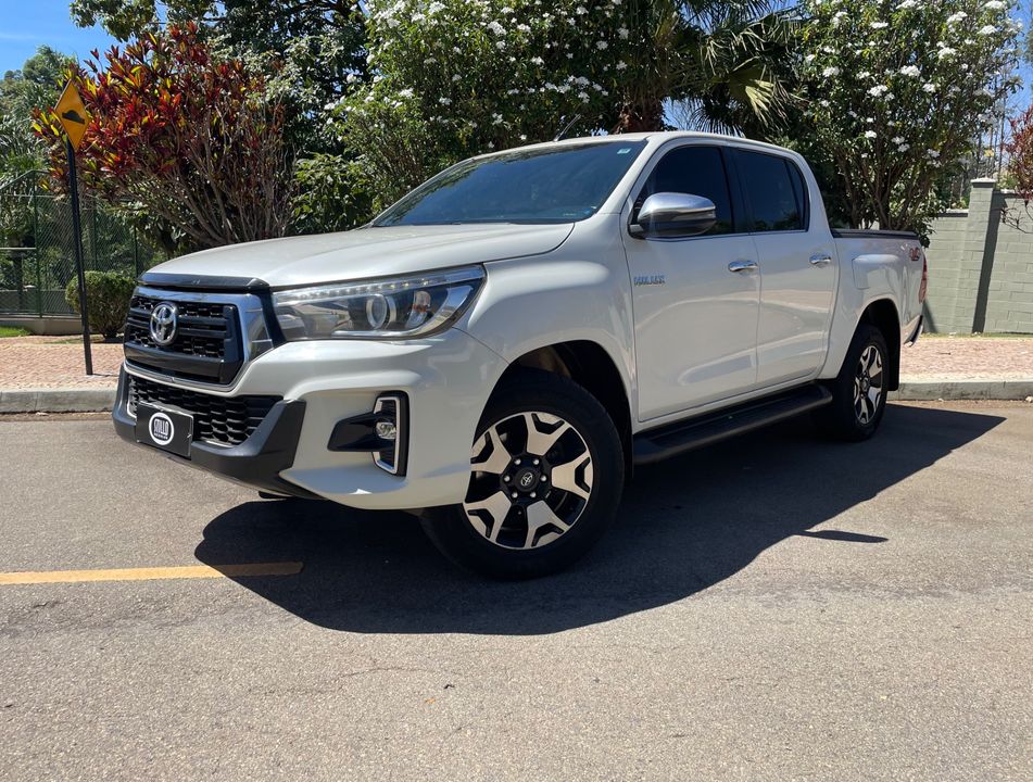 Toyota Hilux CD SRX 4x4 2.8 TDI 16V Diesel Aut.