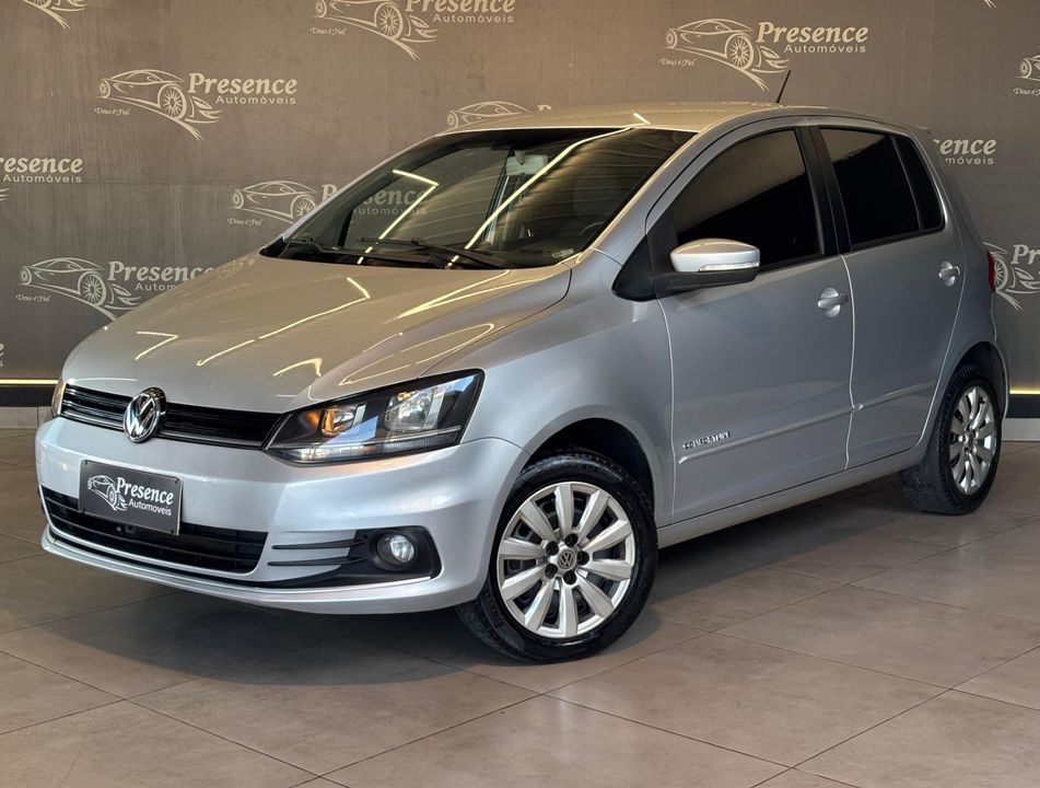VolksWagen Fox Comfortline 1.6 Flex 8V 5p