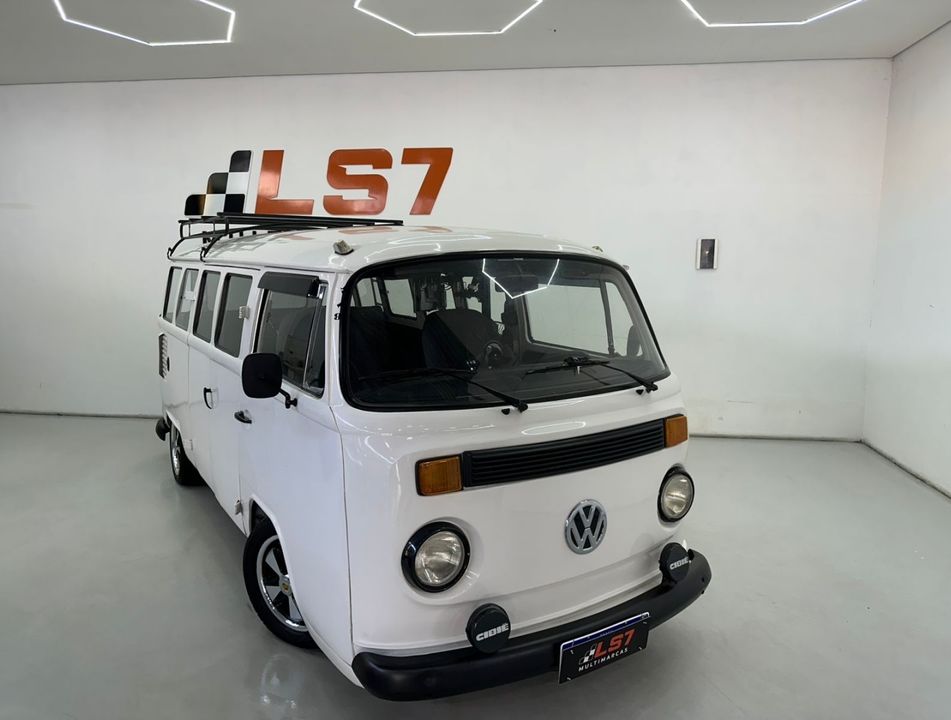 Volkswagen Kombi Furgão 1.6