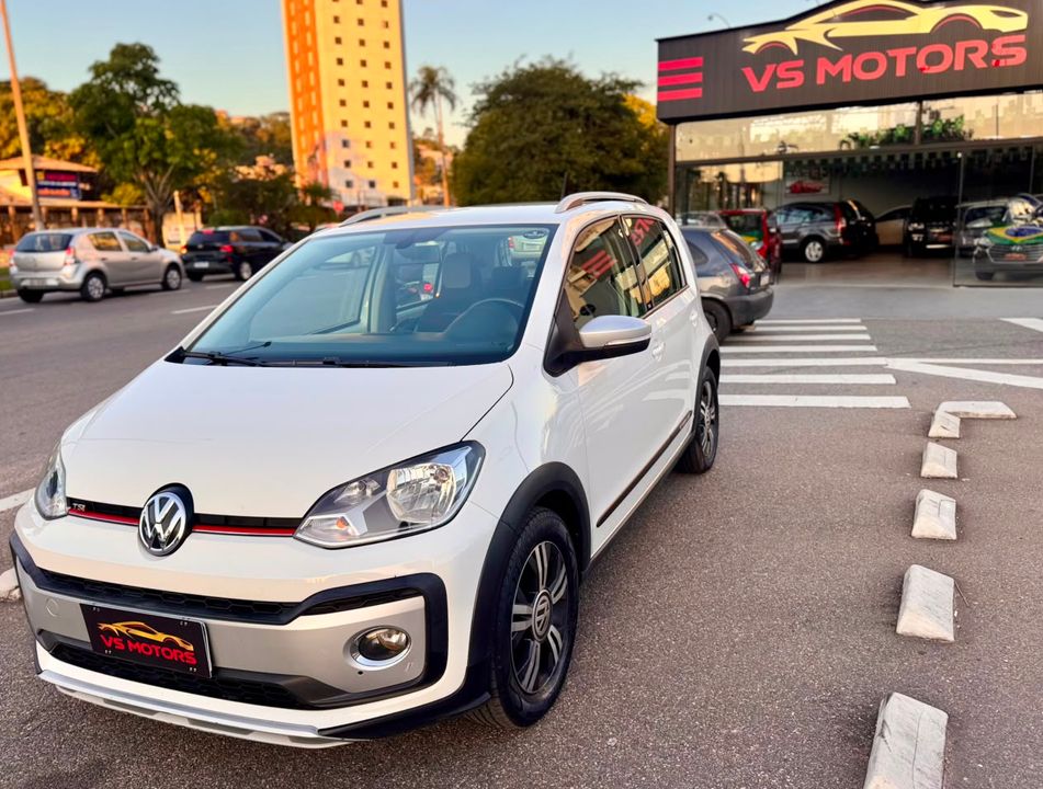 VolksWagen up! cross 1.0 TSI Total Flex 12V 5p