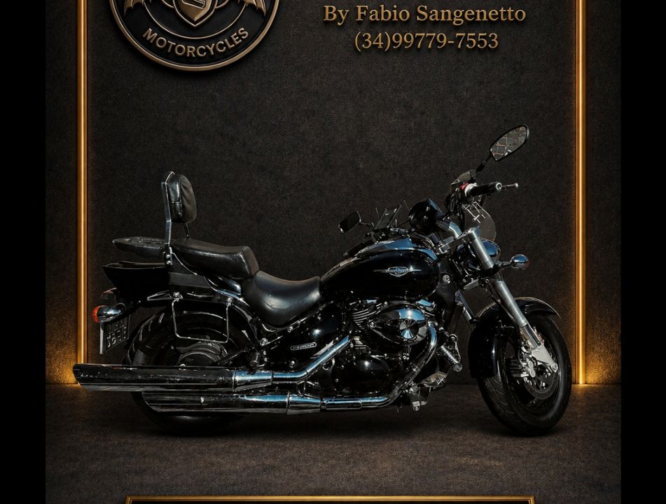 SUZUKI BOULEVARD M800
