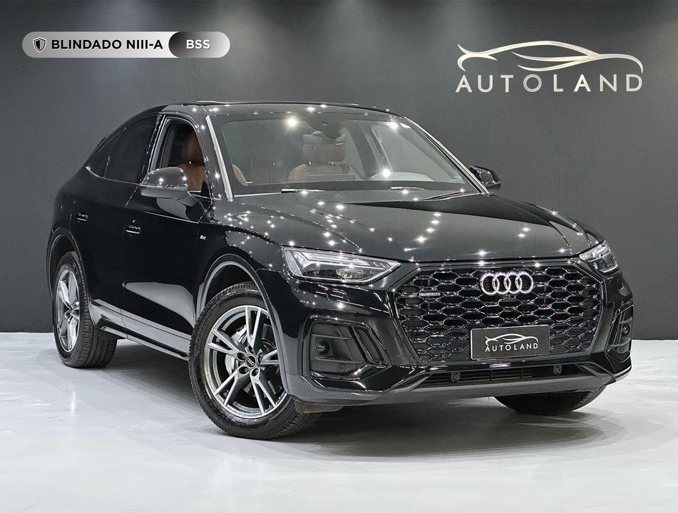 Audi Q5 SB P Black. 2.0 TFSIe S.Tr. Qt (Hib.)