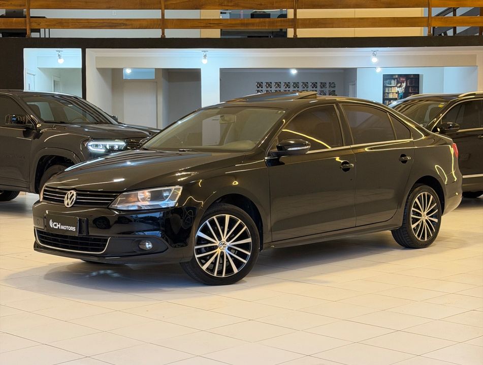 VolksWagen JETTA Comfortline 2.0 T.Flex 8V 4p Tipt.