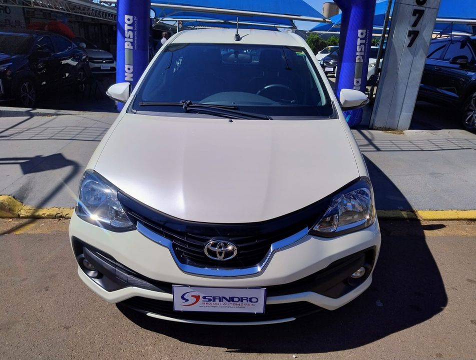 Toyota ETIOS PLATINUM 1.5 Flex 16V 4p Aut.