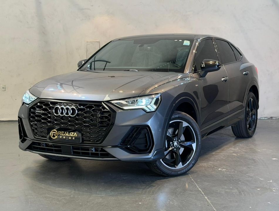 Audi Q3 SPB Perf. Black 2.0 TFSI Tipt. Quat.