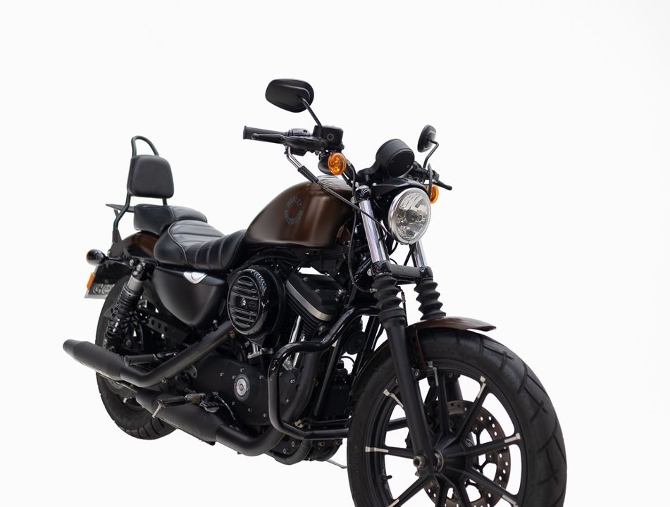 Harley XL 883N IRON