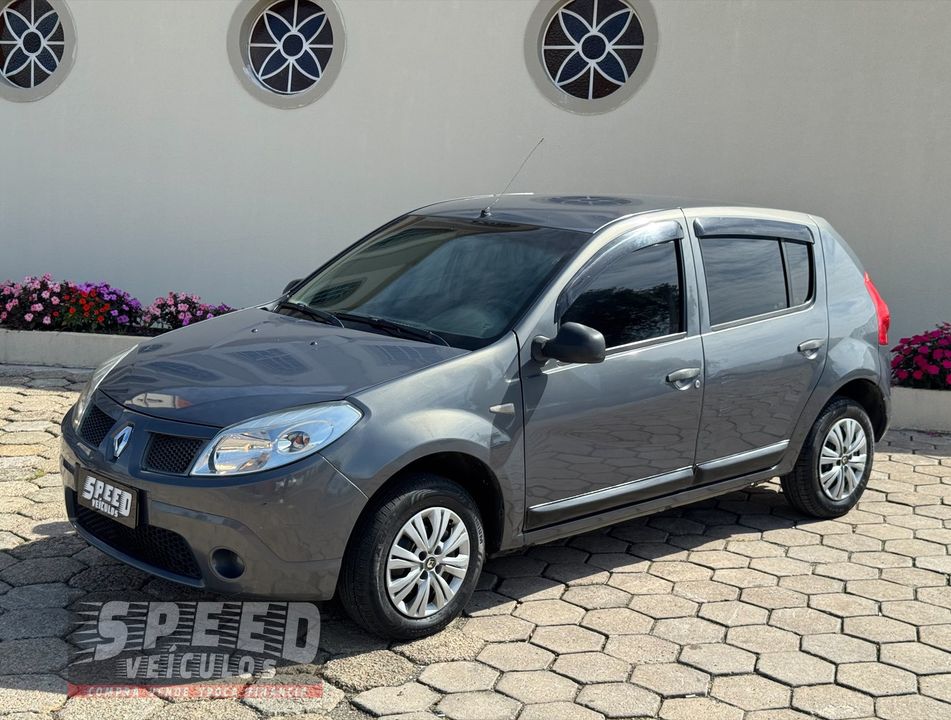 Renault SANDERO Authentique Hi-Flex 1.0 16V 5p