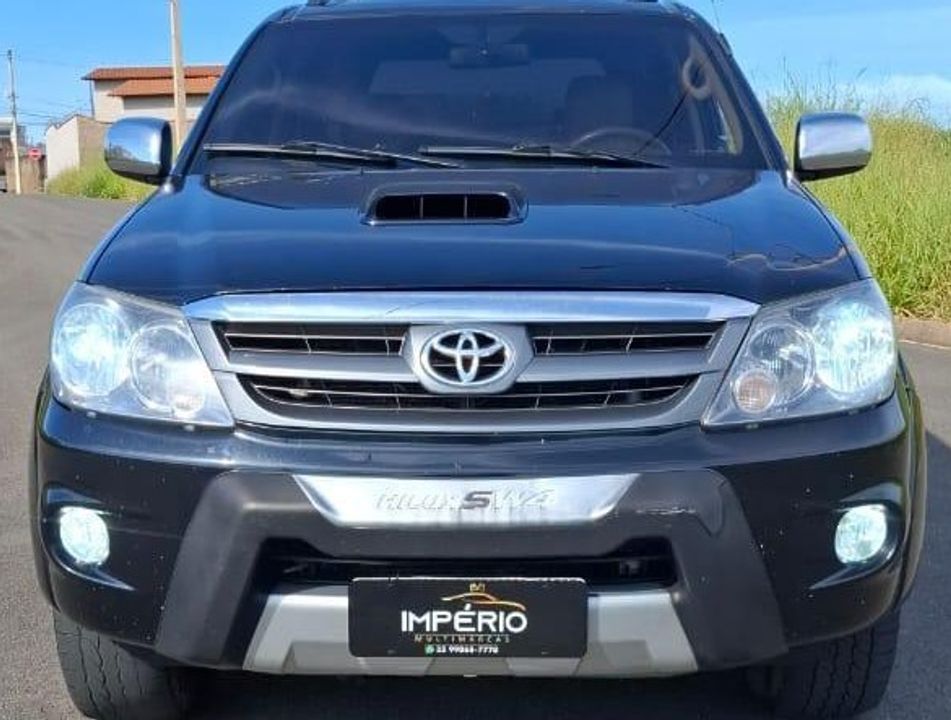 Toyota Hilux SW4 SRV D4-D 4x4 3.0 TDI Dies. Aut