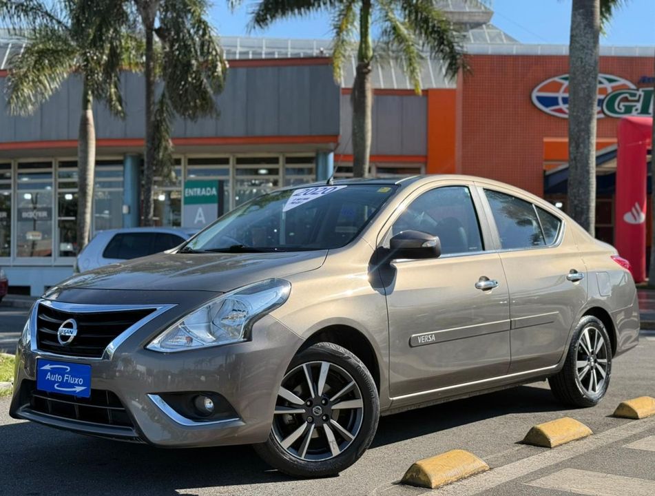 Nissan VERSA SL Direct 1.6 16V Flex  Aut. 