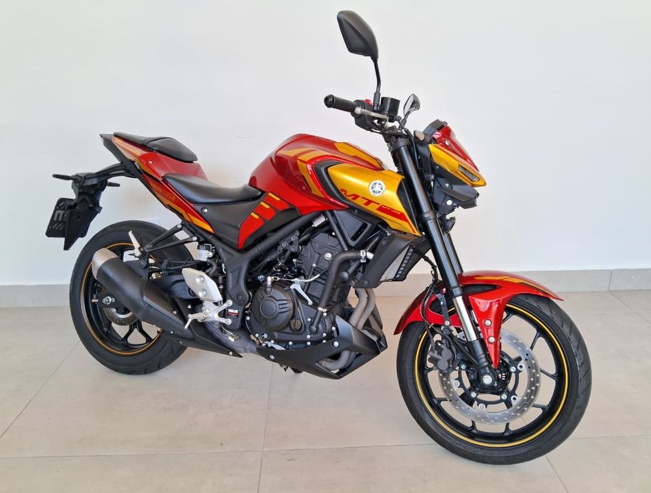 YAMAHA MT-03 321 ABS Homem de Ferro
