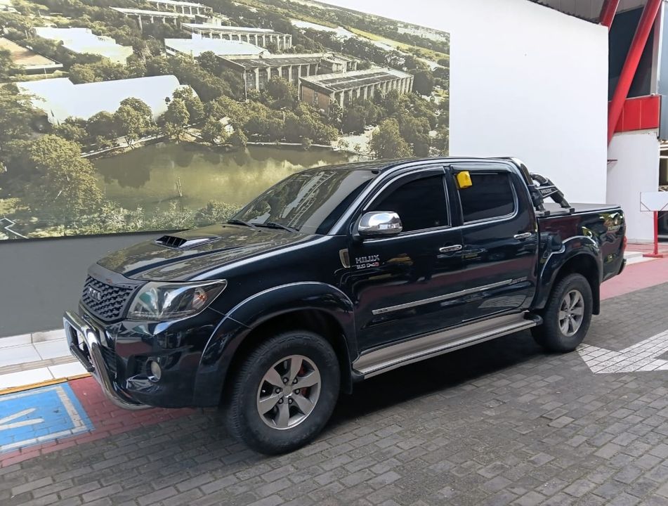 Toyota Hilux CD SRV D4-D 4x4 3.0 TDI Diesel Aut