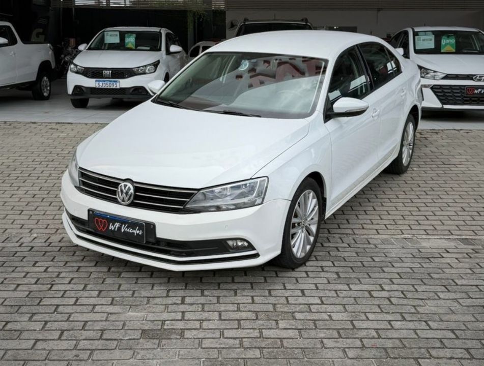 VolksWagen JETTA Comfortline 2.0 T.Flex 8V 4p Tipt.