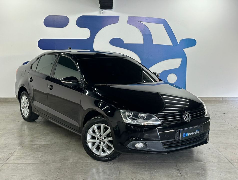 VolksWagen JETTA Comfortline 2.0 T.Flex 8V 4p Tipt.