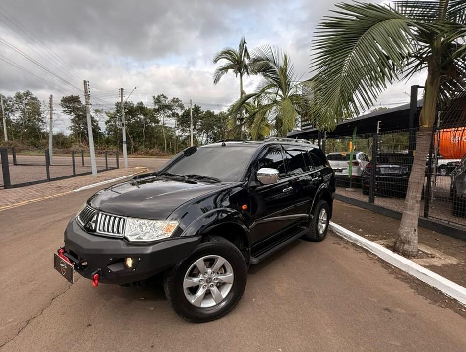 Mitsubishi Pajero DAKAR/HPE 3.5 4x4 Flex 5p Aut.