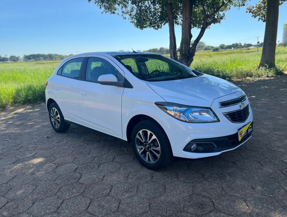 Chevrolet ONIX HATCH LTZ 1.4 8V FlexPower 5p Aut.