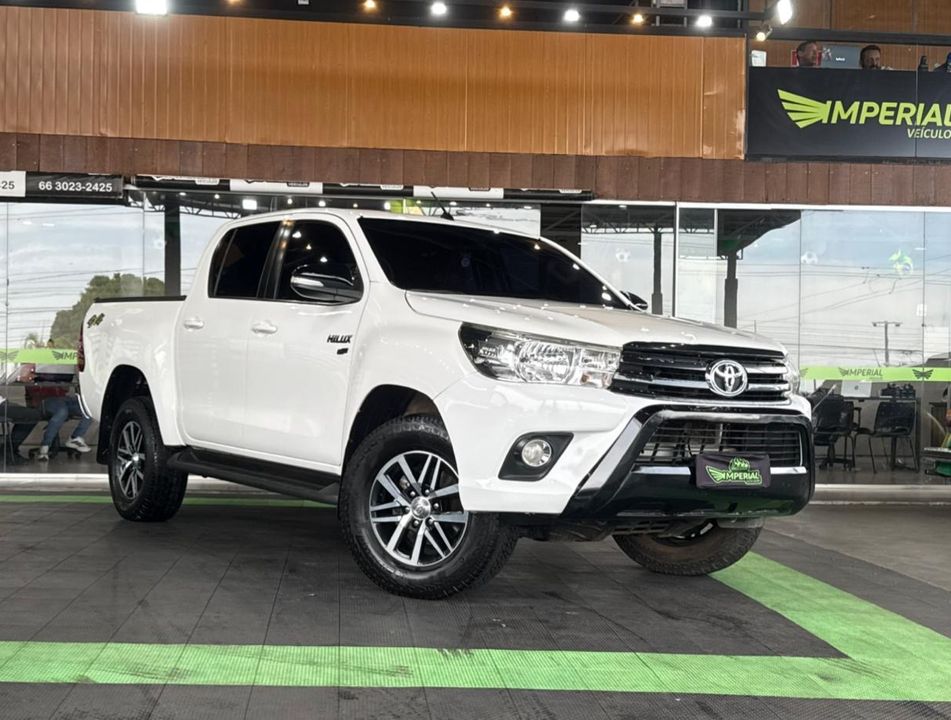 Toyota Hilux CD SRV 4x4 2.7 Flex 16V Aut.