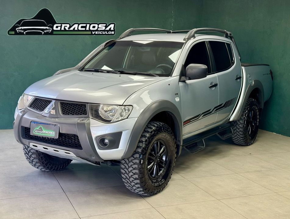 Mitsubishi L200 Triton Savana 3.2 CD TBI Dies. Mec.