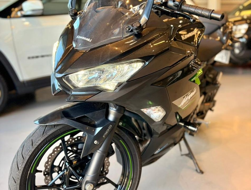 KAWASAKI NINJA 400