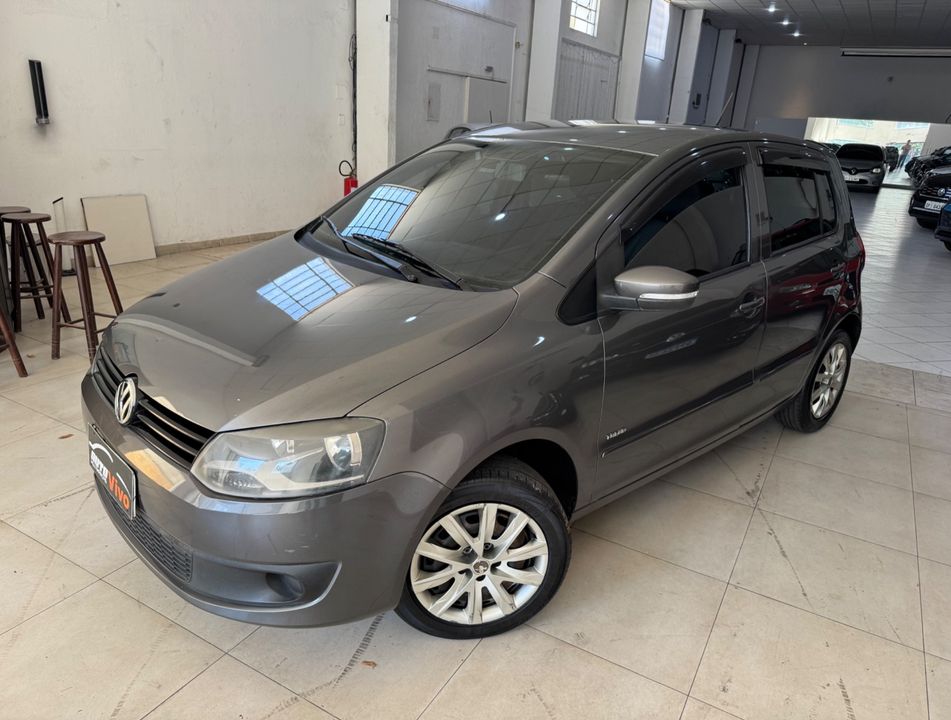 VolksWagen Fox 1.6 Mi Total Flex 8V 5p