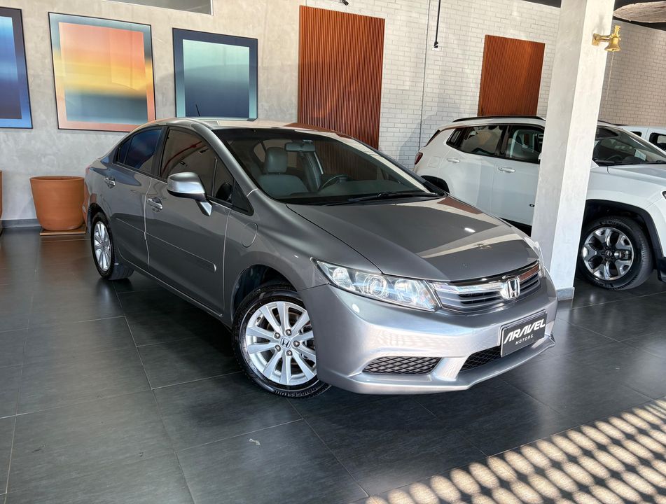 Honda Civic Sedan LXS 1.8/1.8 Flex 16V Aut. 4p