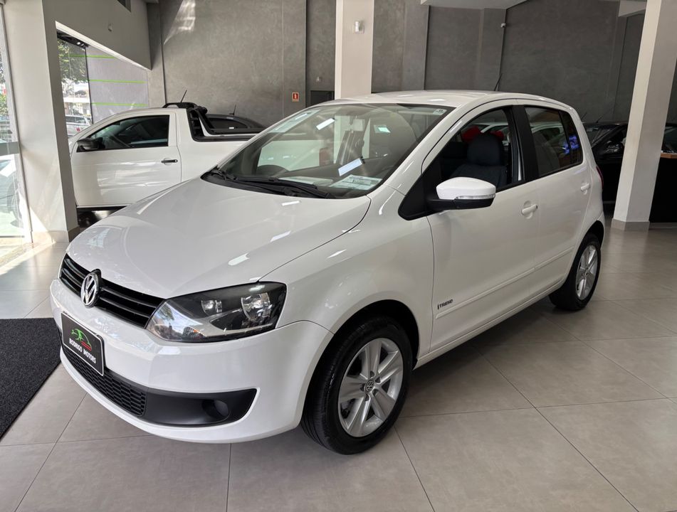 VolksWagen Fox 1.6 Mi Total Flex 8V 5p