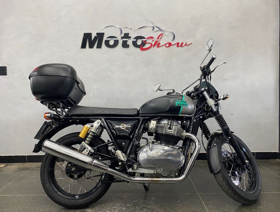 Royal Enfield Interceptor 650 Custom 