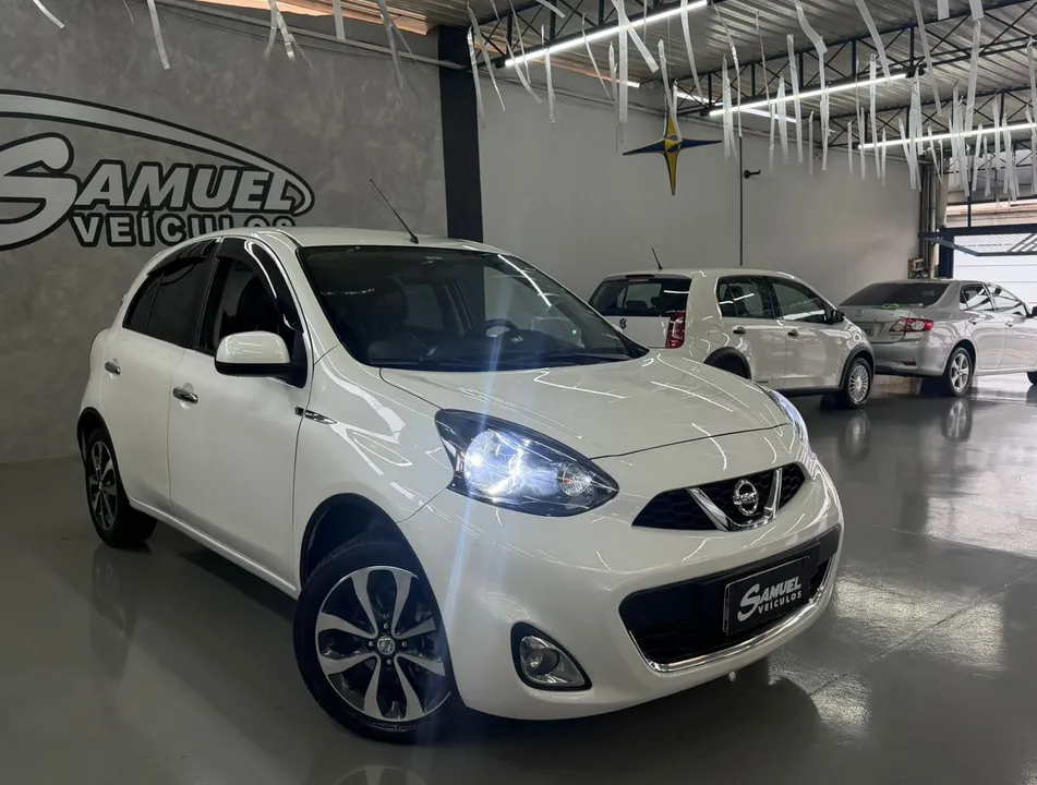 Nissan March 2016