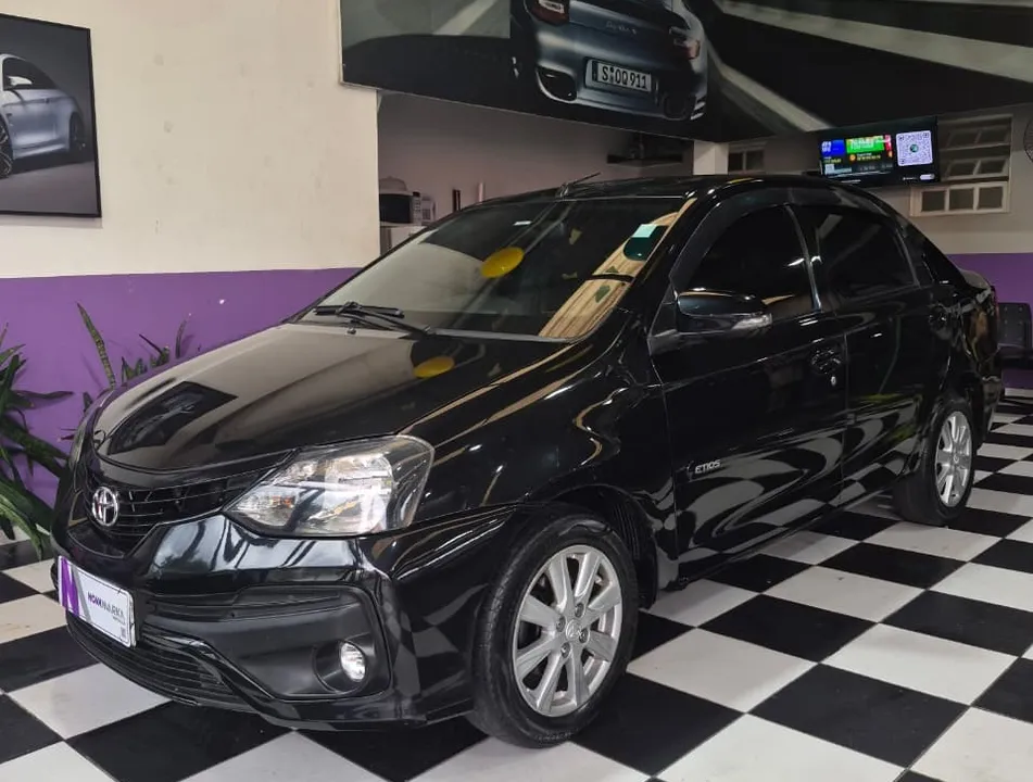 Toyota Etios 2019 à venda